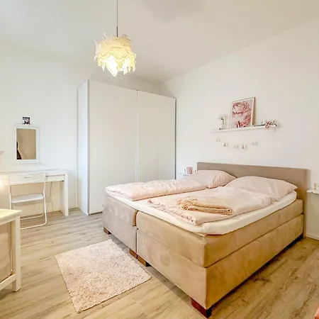 Modernes Trierer Cityloft Mit Grossem Balkon Апартаменты Трир