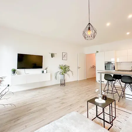 Апартаменты Modernes Trierer Cityloft Mit Grossem Balkon *