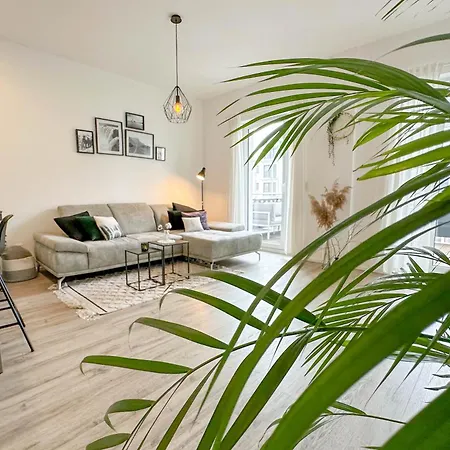 Modernes Trierer Cityloft Mit Grossem Balkon * Трир