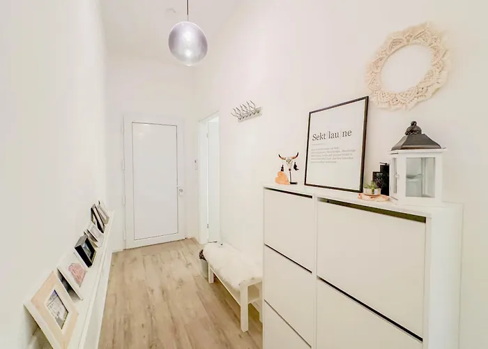 Modernes Trierer Cityloft Mit Grossem Balkon * 트리어