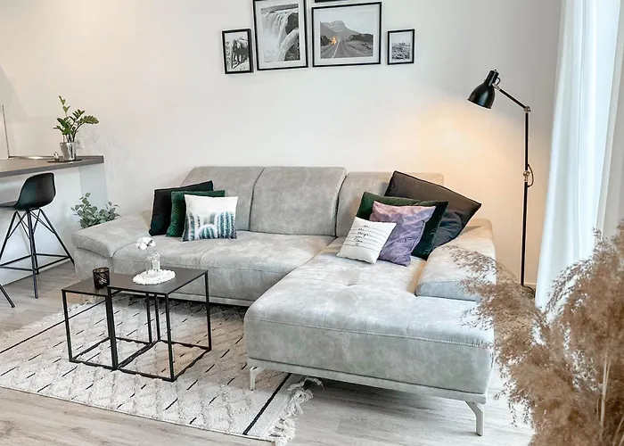 Modernes Trierer Cityloft Mit Grossem Balkon 트리어